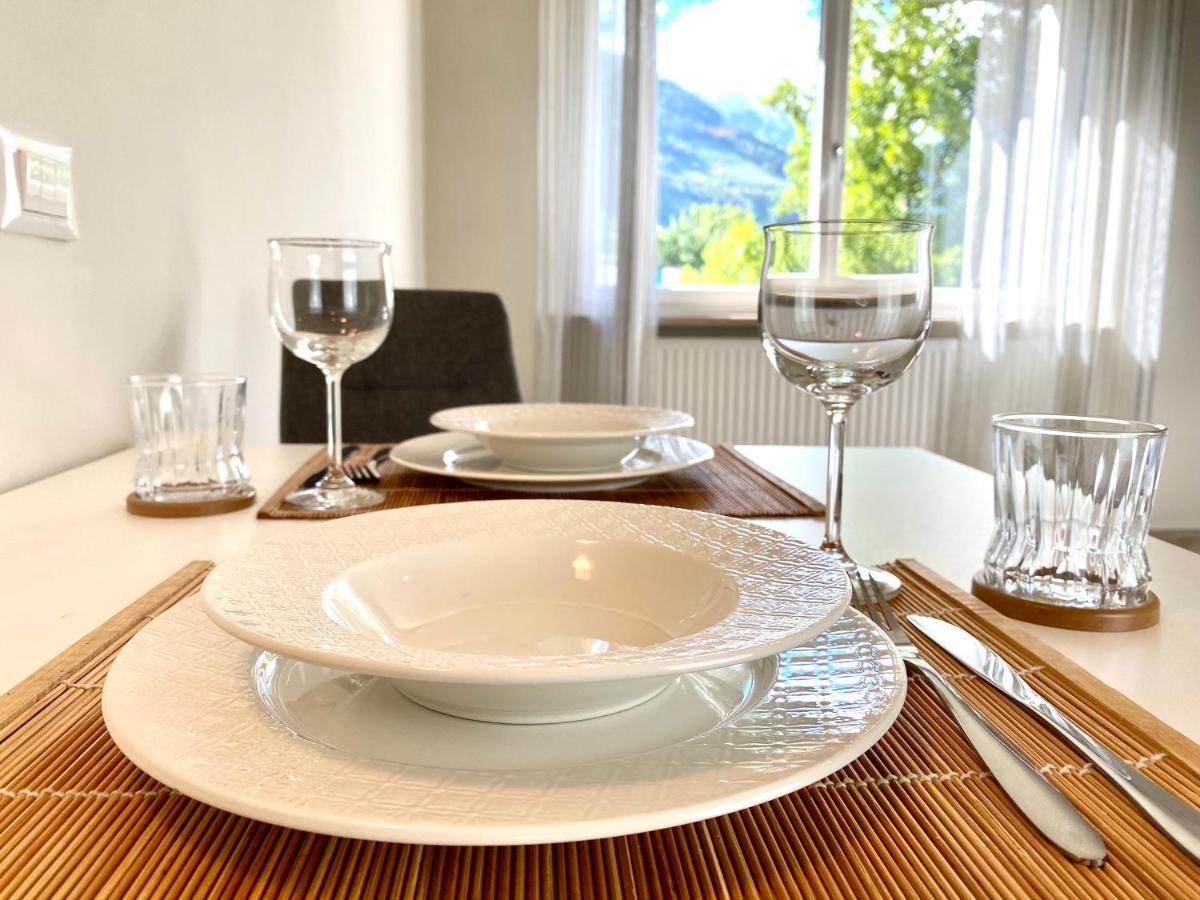 Bright Studio Apartment With Free Private Parking Meran Exterior foto