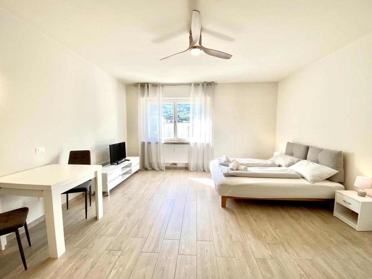 Bright Studio Apartment With Free Private Parking Meran Exterior foto